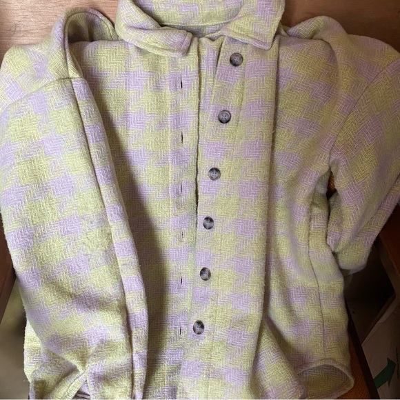 1861 Boutique Shacket - Houndstooth - Picture 2 of 3